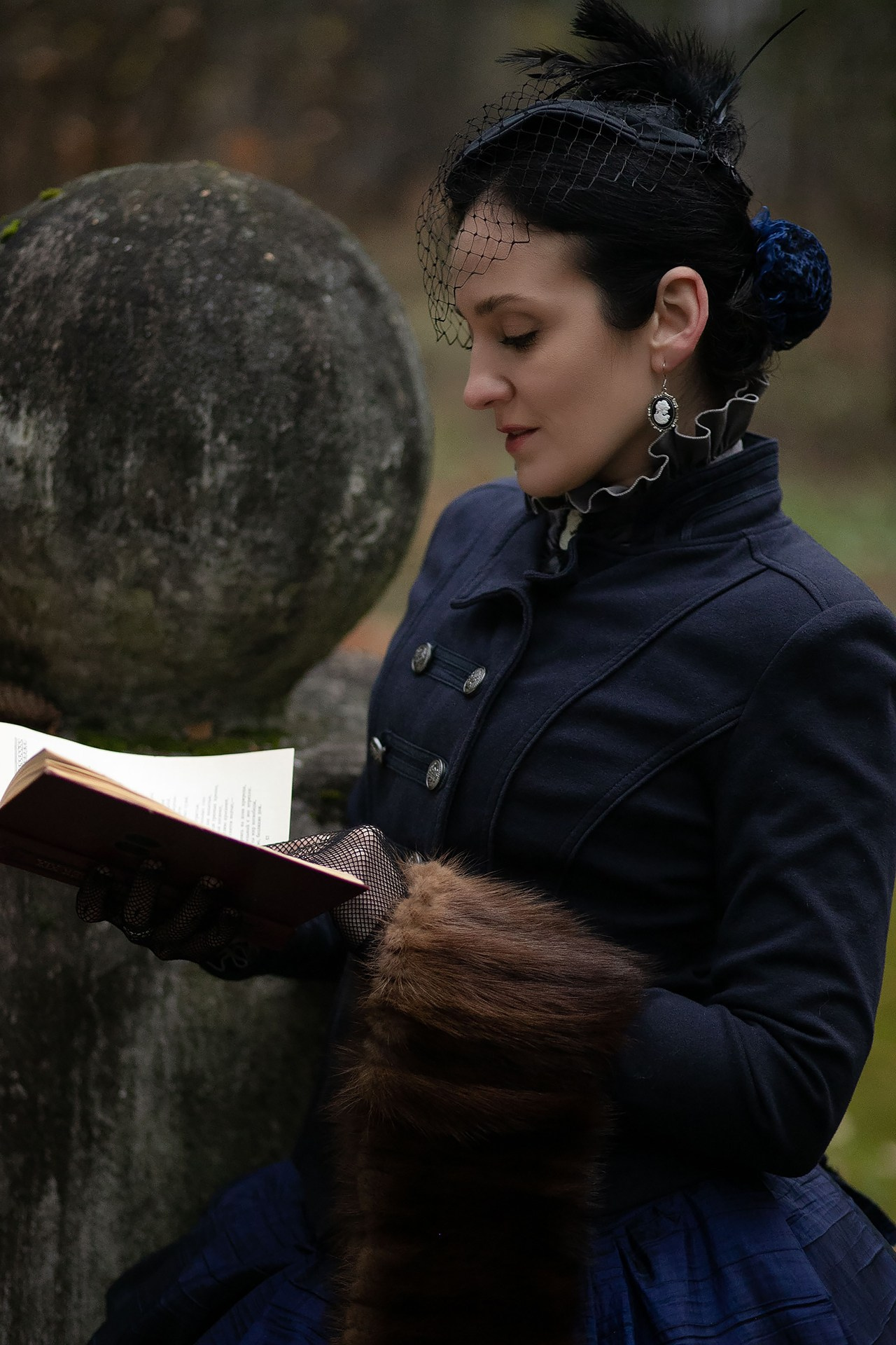 Мария. Прогулка. Художественная винтажная фотография