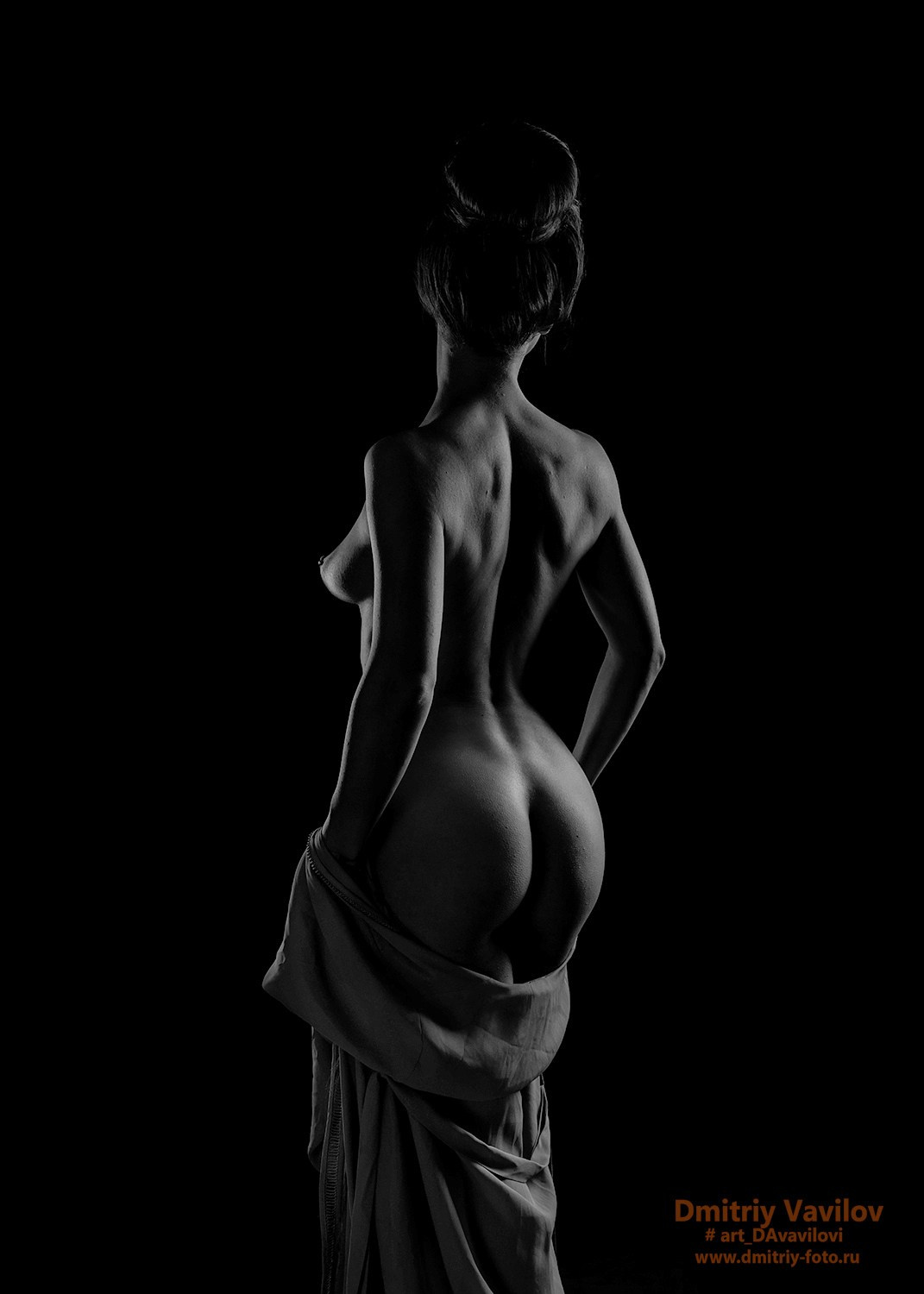 КОНТУРНОЕ NUDE. Творческие фотосессии в Москве