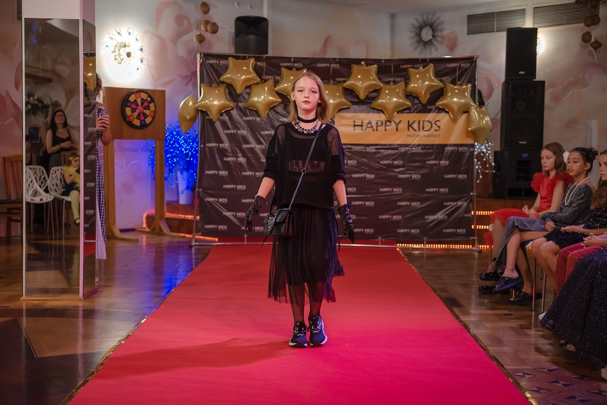 HAPPYkids дефиле санаторий Октябрьский. Семейный и коммерческий фотограф в Сочи Александр Бодунов