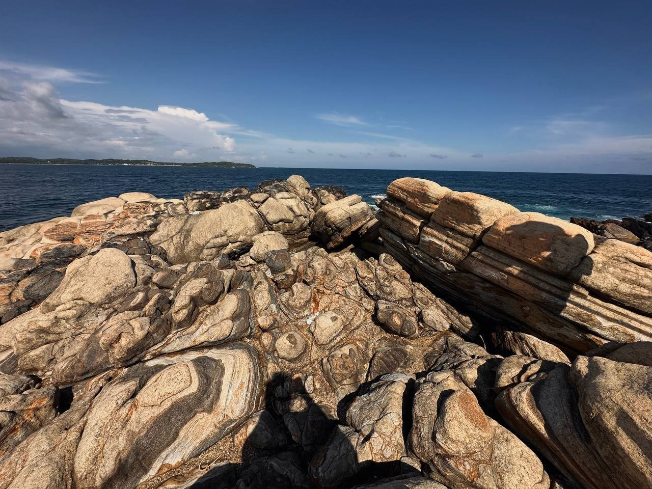 Hiriketiya and Dondra