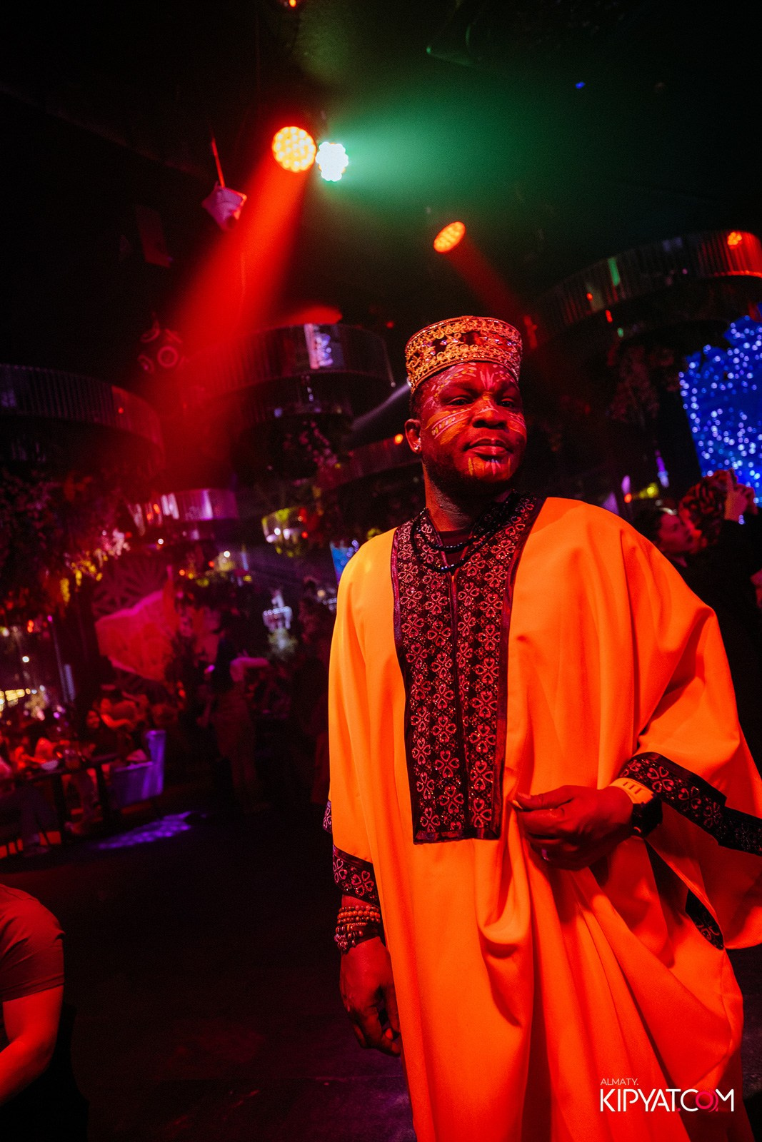 FRIENDS BAR & TERRACE. КИПЯТКОМ АЛМАТЫ!