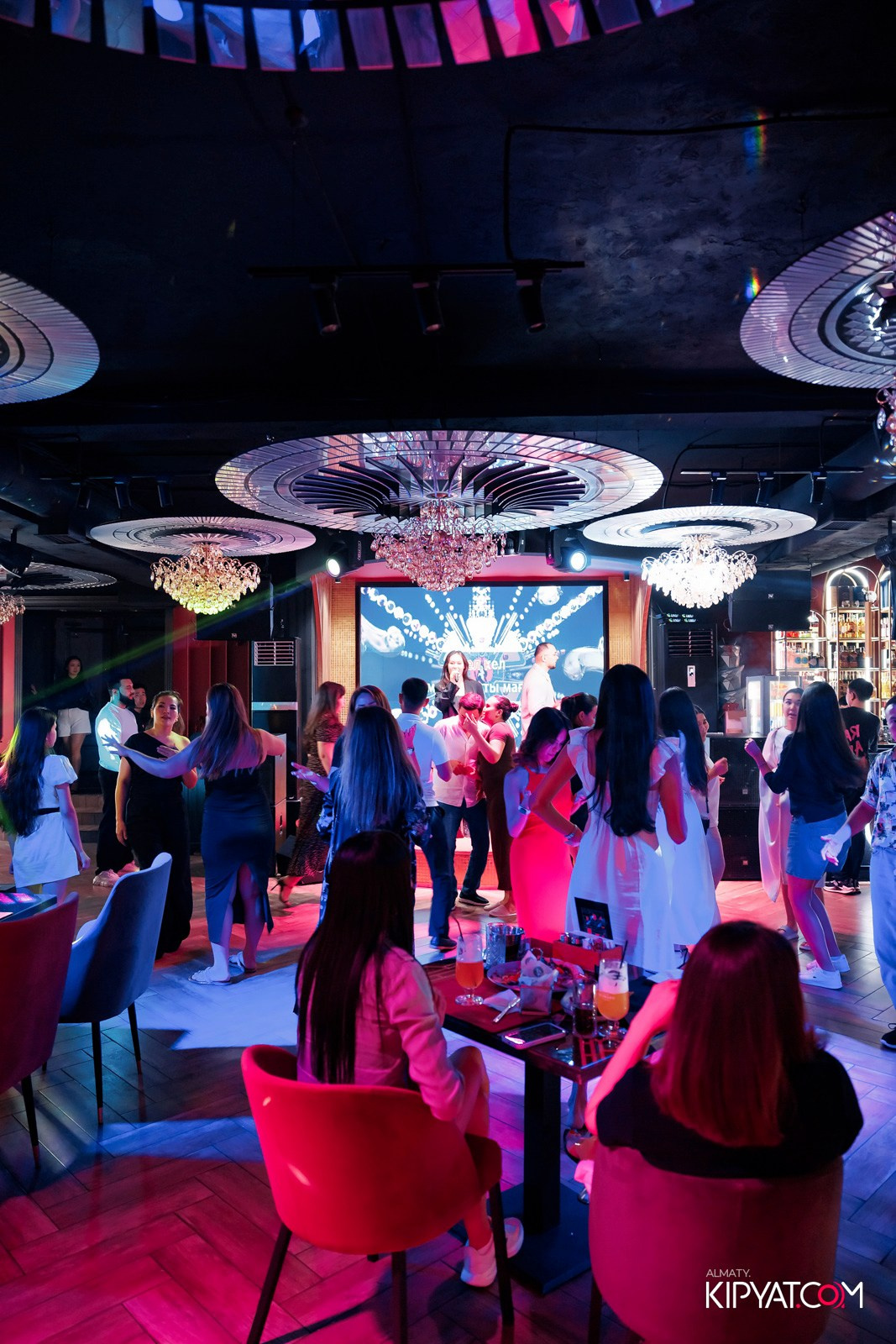 ЗАЯ, НА БИС. КИПЯТКОМ АЛМАТЫ!