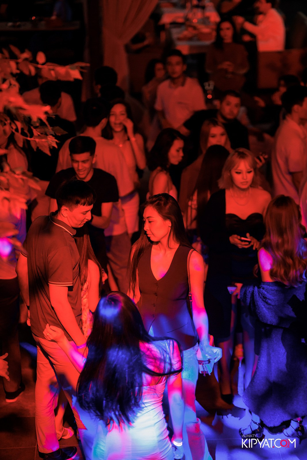EVENT BAR. КИПЯТКОМ АЛМАТЫ!