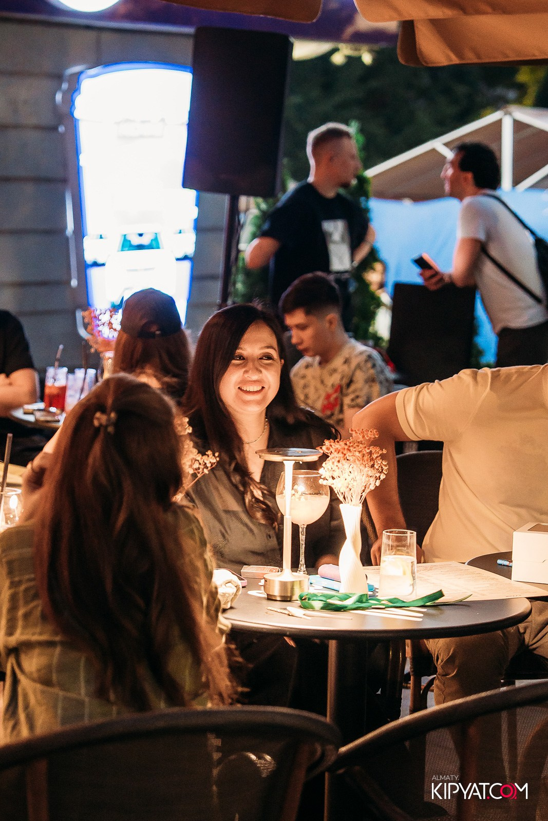 ДЕНЬ РОЖДЕНИЯ CAFE MAIN — 1 ГОД. КИПЯТКОМ АЛМАТЫ!