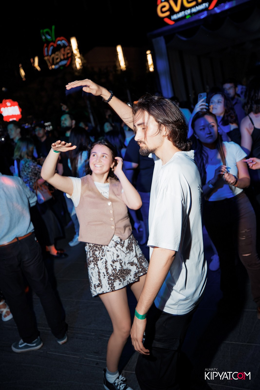 EVENT BAR. КИПЯТКОМ АЛМАТЫ!