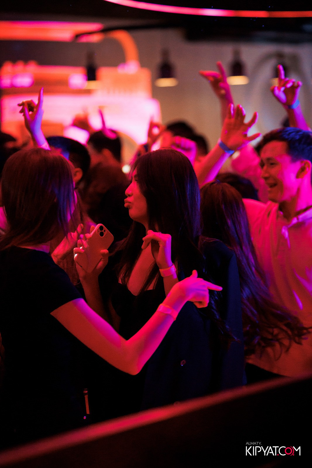 EVENT BAR. КИПЯТКОМ АЛМАТЫ!