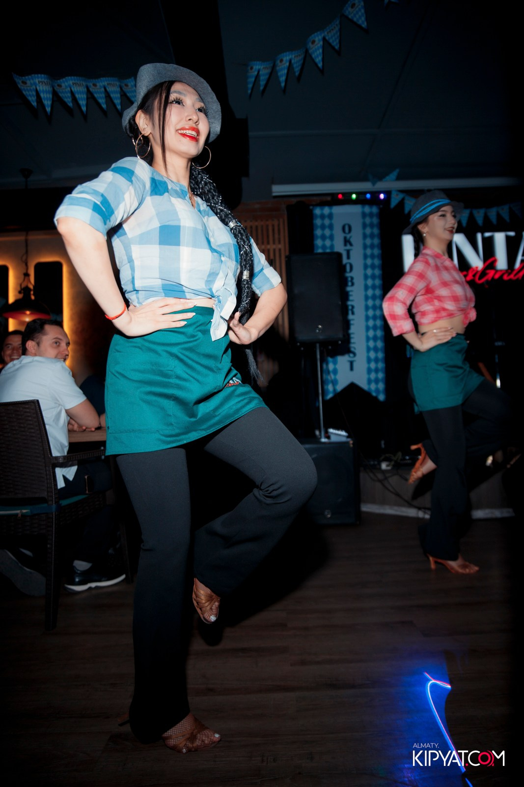 OKTOBERFEST — ПИНТА НА АУЭЗОВА. КИПЯТКОМ АЛМАТЫ!