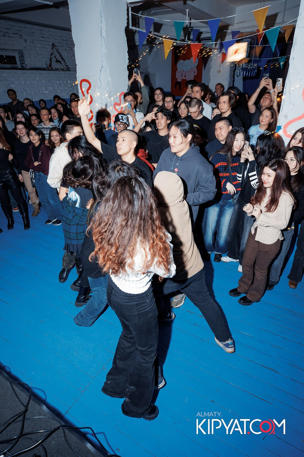 КОНЦЕРТ ГРУППЫ SARY В АЛМАТЫ. КИПЯТКОМ АЛМАТЫ!