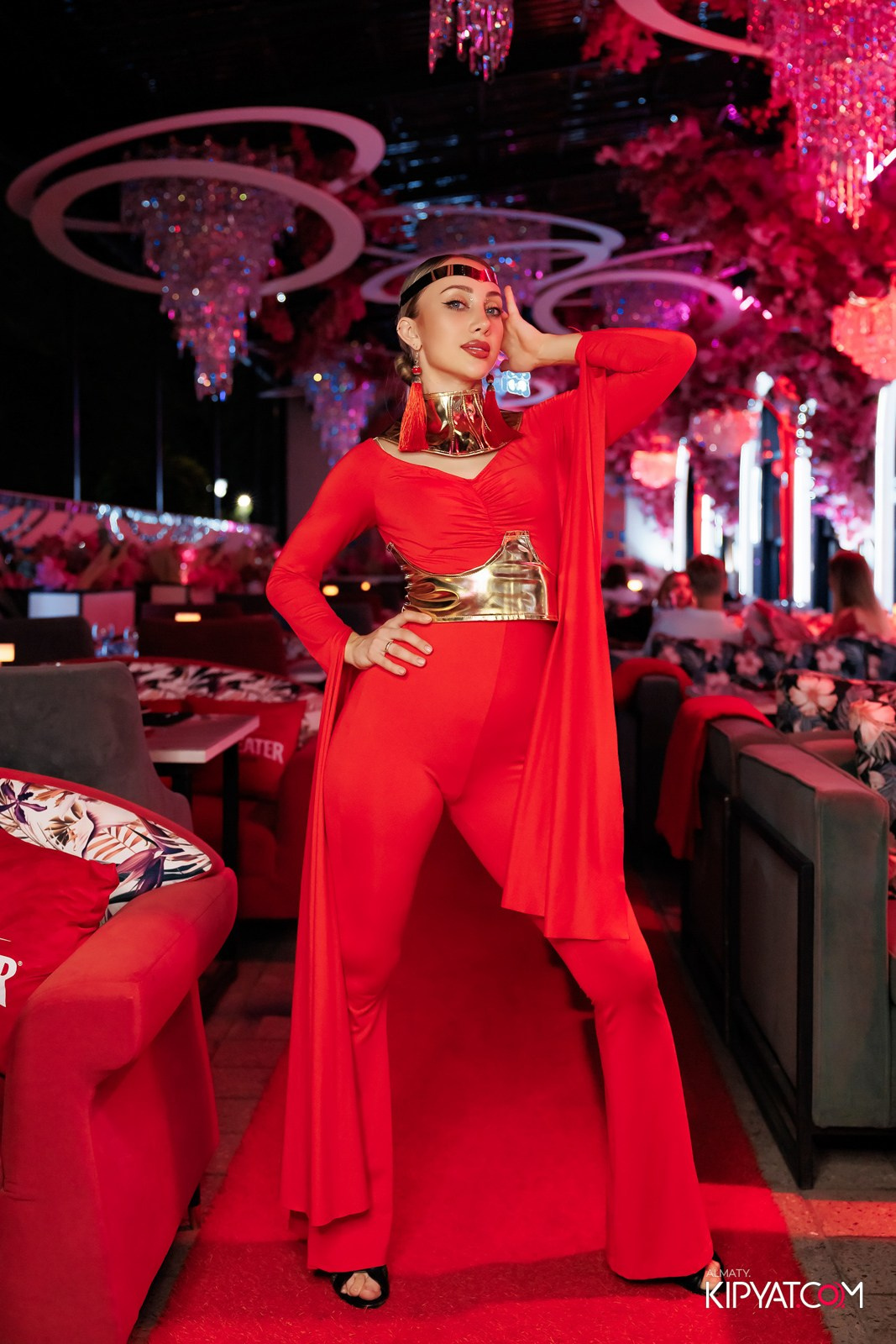 ЗАЯ, НА БИС. КИПЯТКОМ АЛМАТЫ!