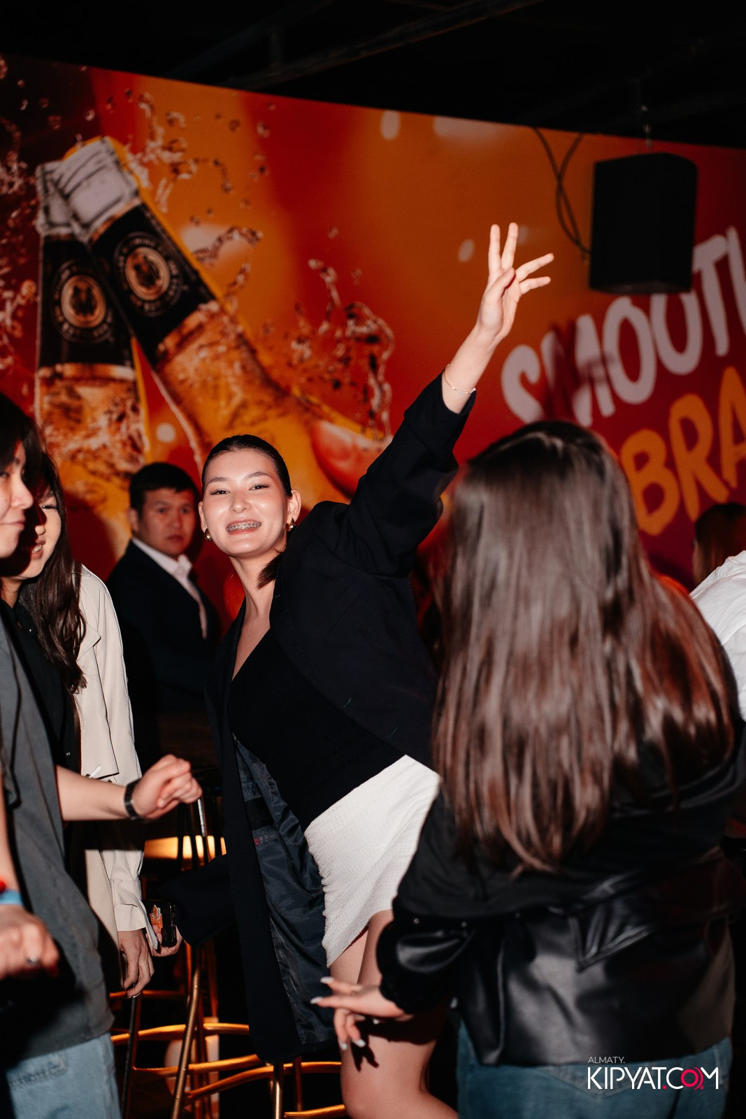 SKY BAR. КИПЯТКОМ АЛМАТЫ!