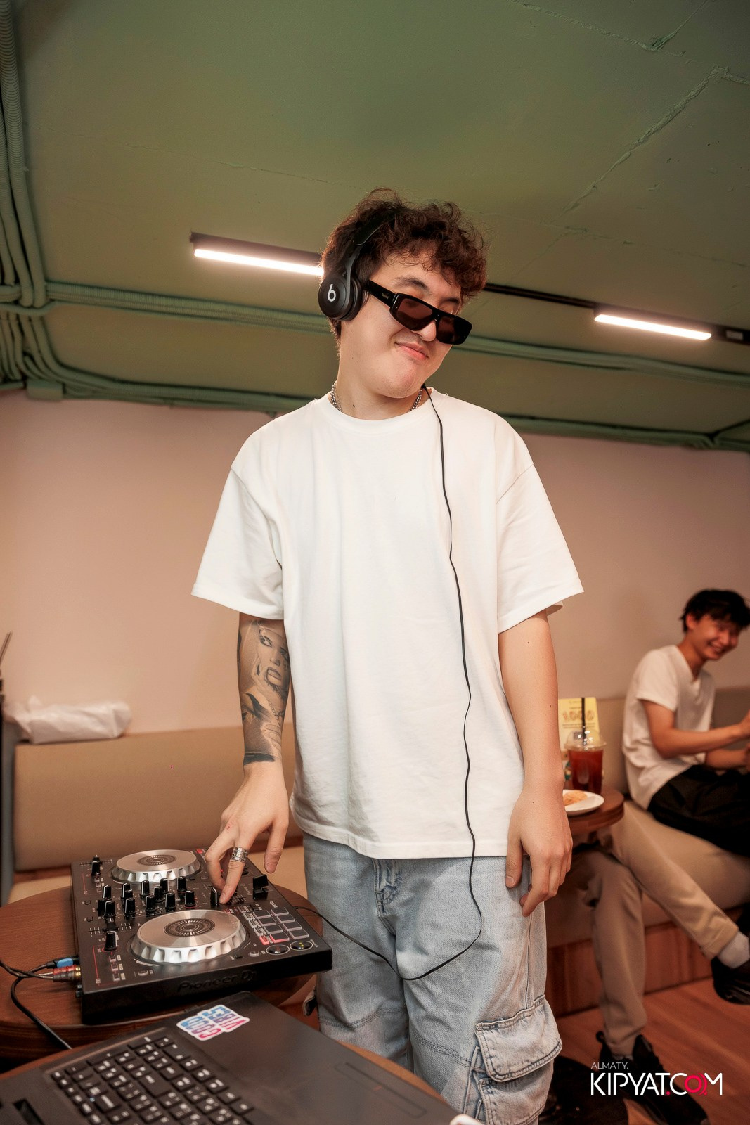 ОТКРЫТИЕ COFFEE SHAKE АСЫЛ ТАС. КИПЯТКОМ АЛМАТЫ!