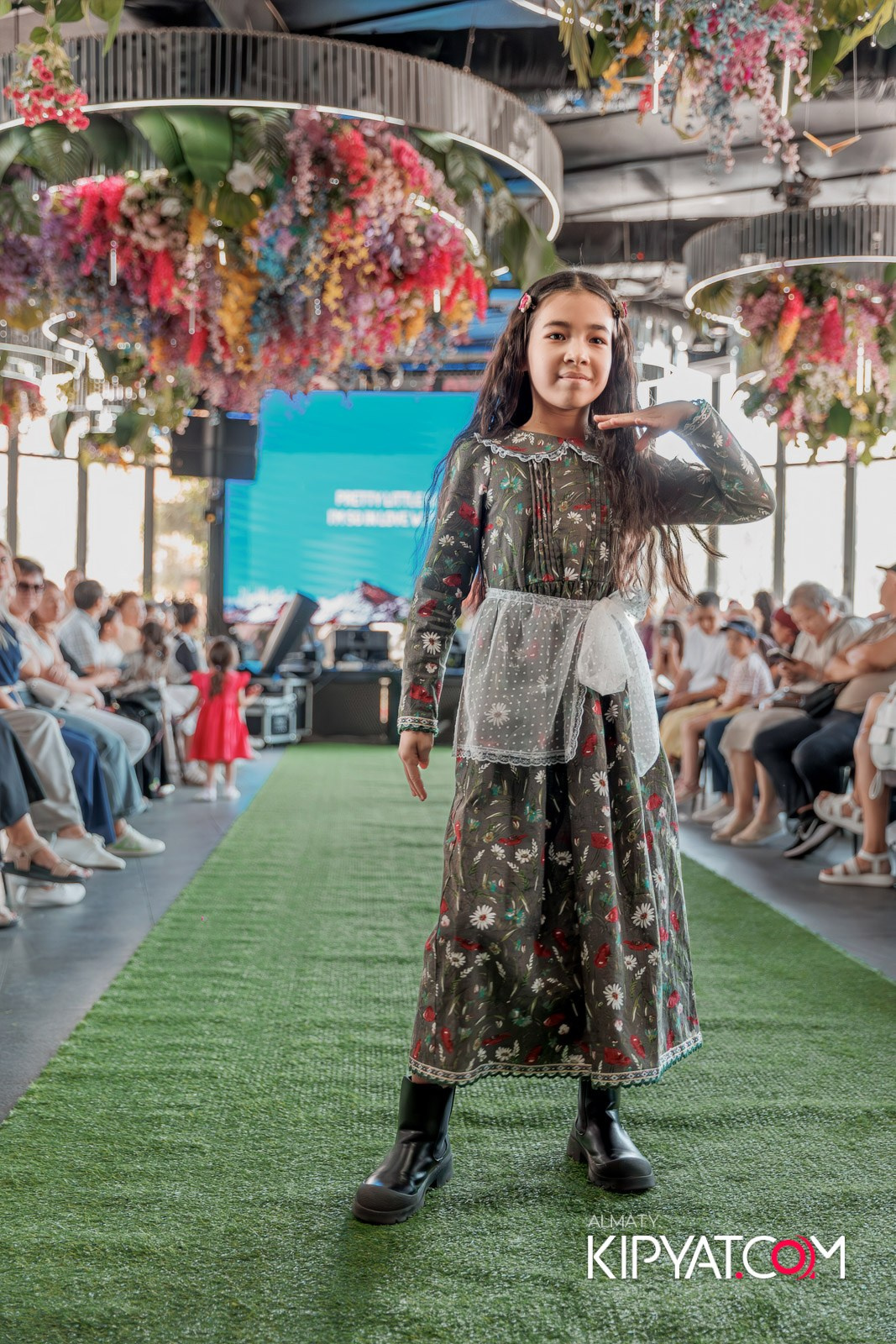 PROM KIDS FASHION SHOW. КИПЯТКОМ АЛМАТЫ!