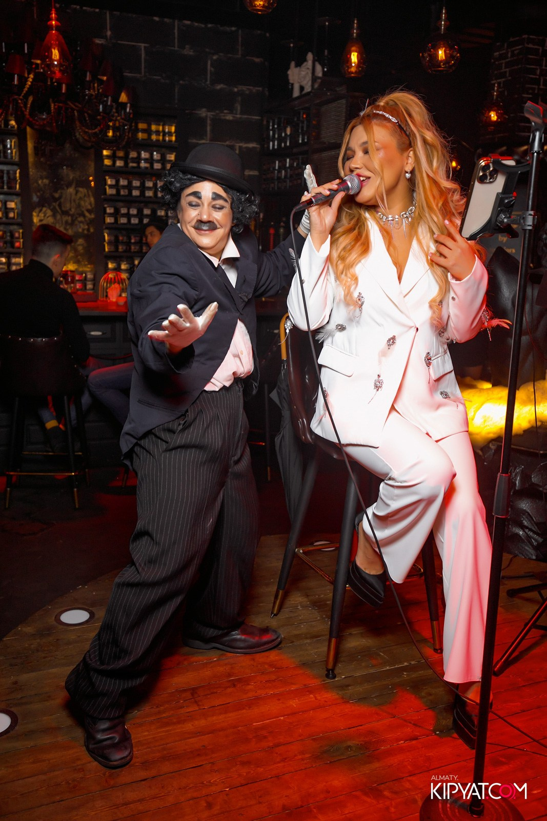 TANGIERS LOUNGE НА САТПАЕВА. КИПЯТКОМ АЛМАТЫ!