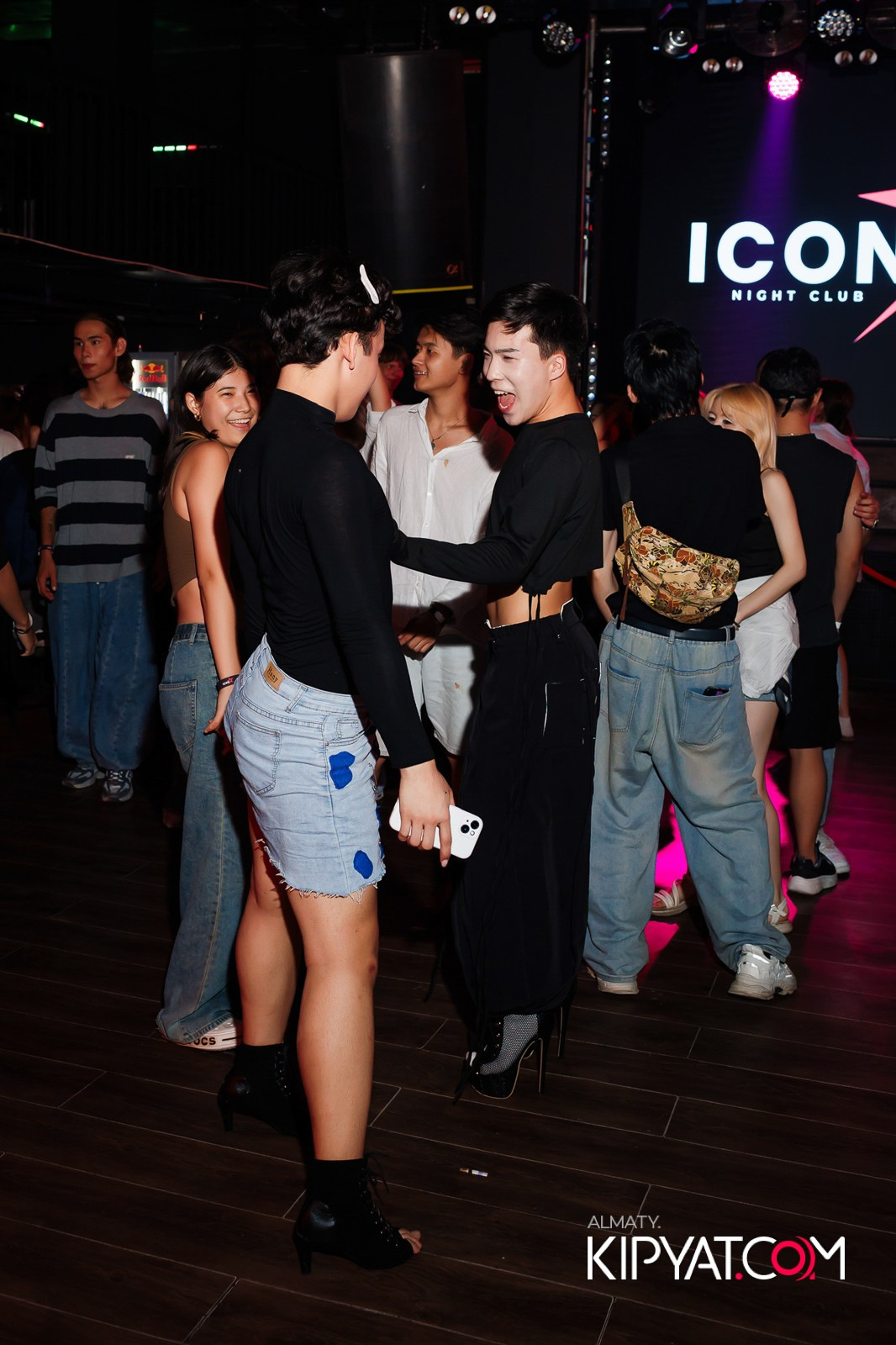 НОЧНОЙ КЛУБ ICON. КИПЯТКОМ АЛМАТЫ!