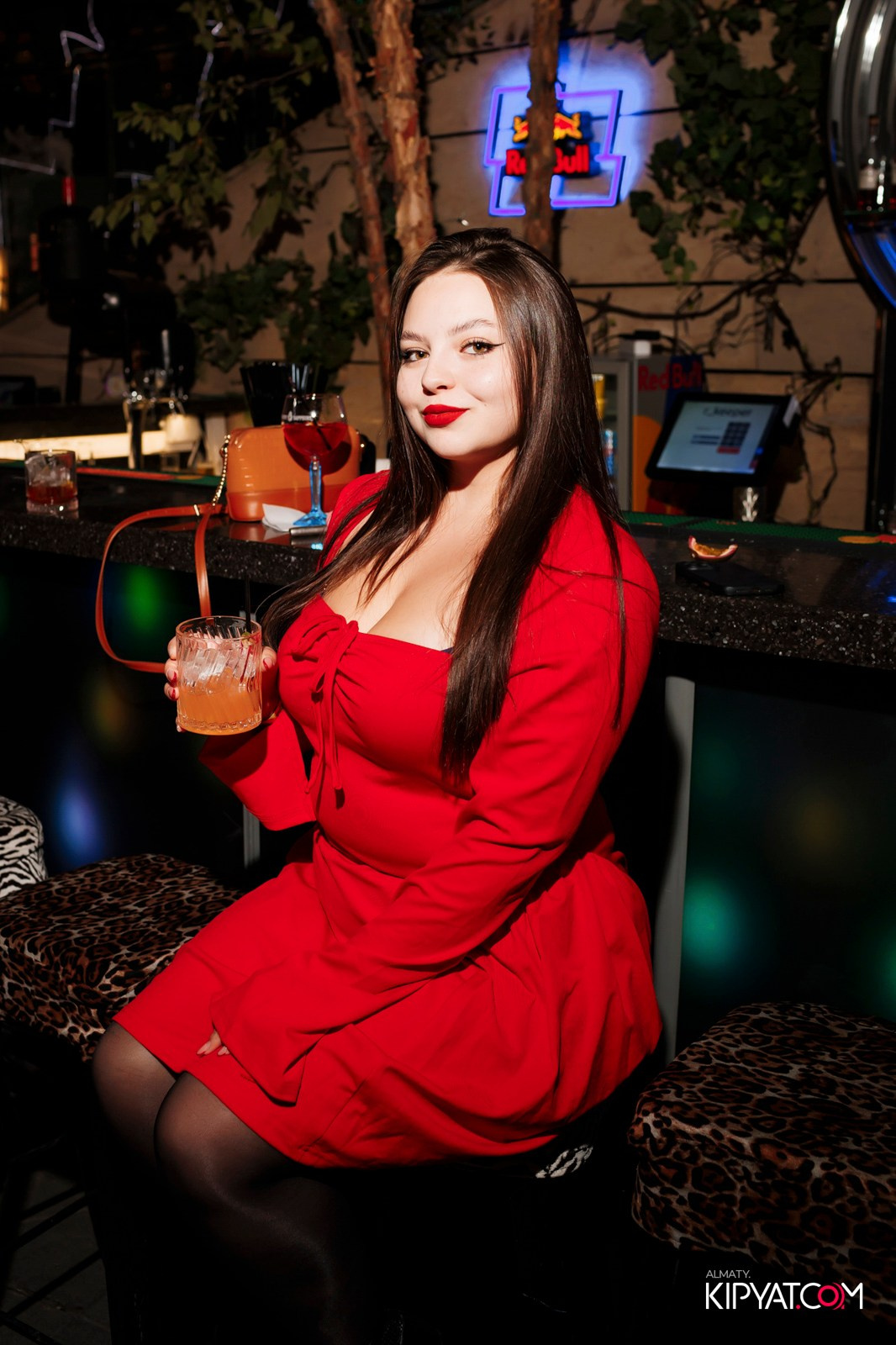 EVENT BAR. КИПЯТКОМ АЛМАТЫ!