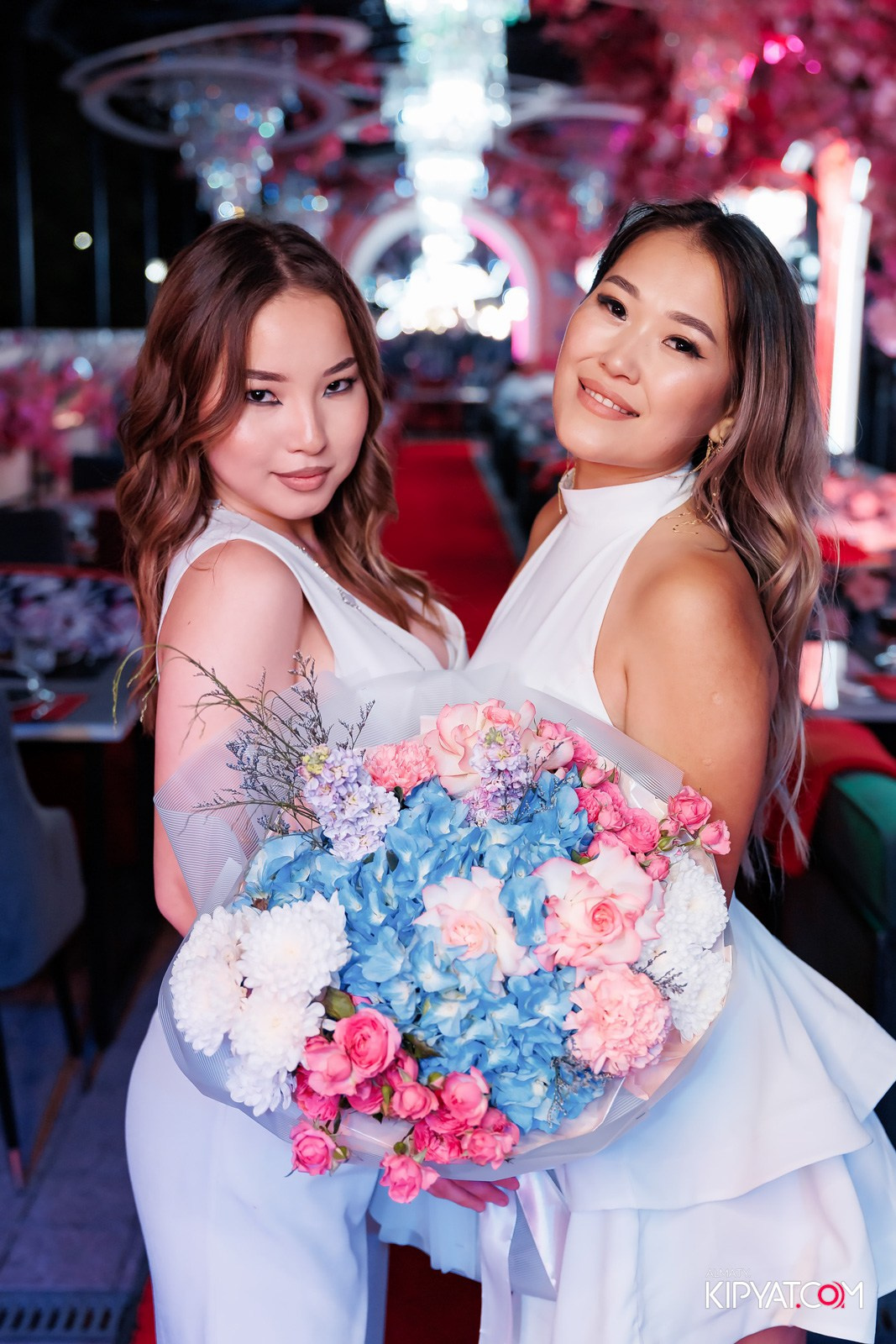 ЗАЯ, НА БИС. КИПЯТКОМ АЛМАТЫ!