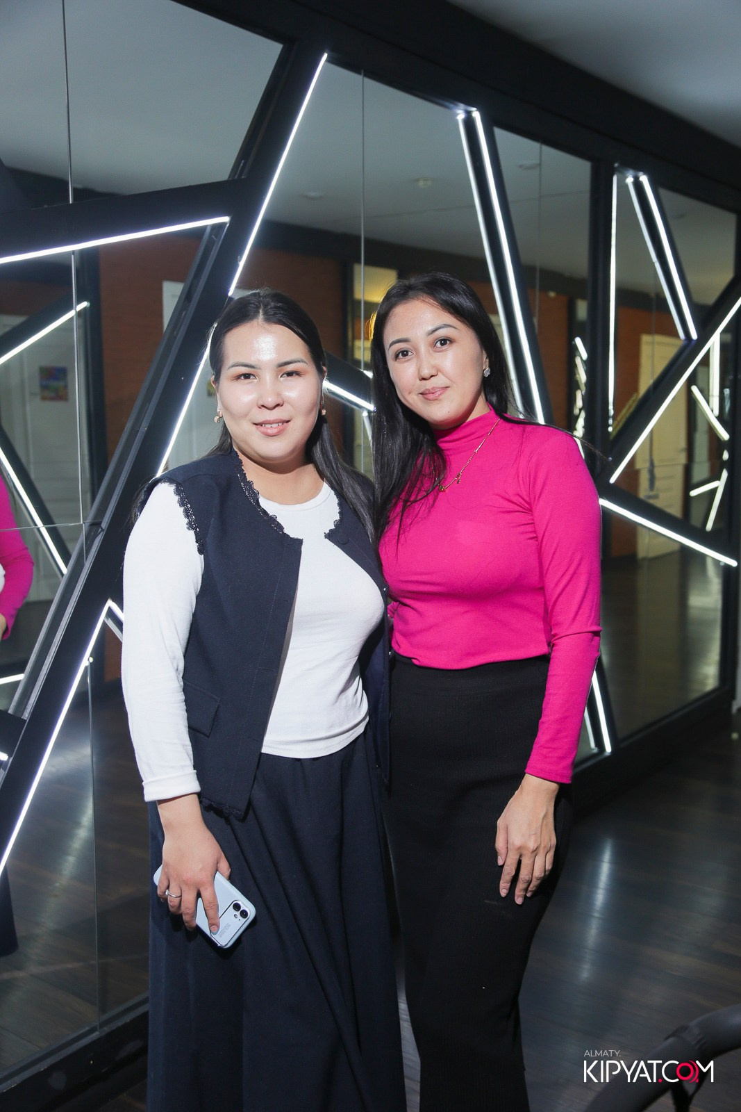 УХО И МЕДВЕДЬ НА САИНА. КИПЯТКОМ АЛМАТЫ! Фотосъемка мероприятий в Алматы