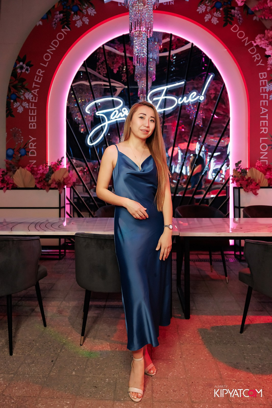 ЗАЯ, НА БИС. КИПЯТКОМ АЛМАТЫ!