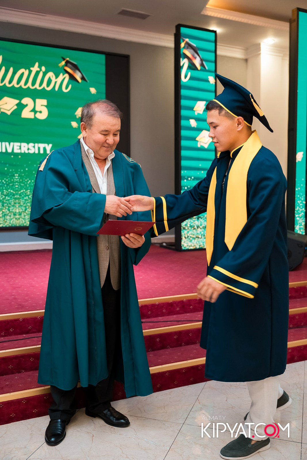 GRADUATION 2025 Q UNIVERSITY. КИПЯТКОМ АЛМАТЫ!