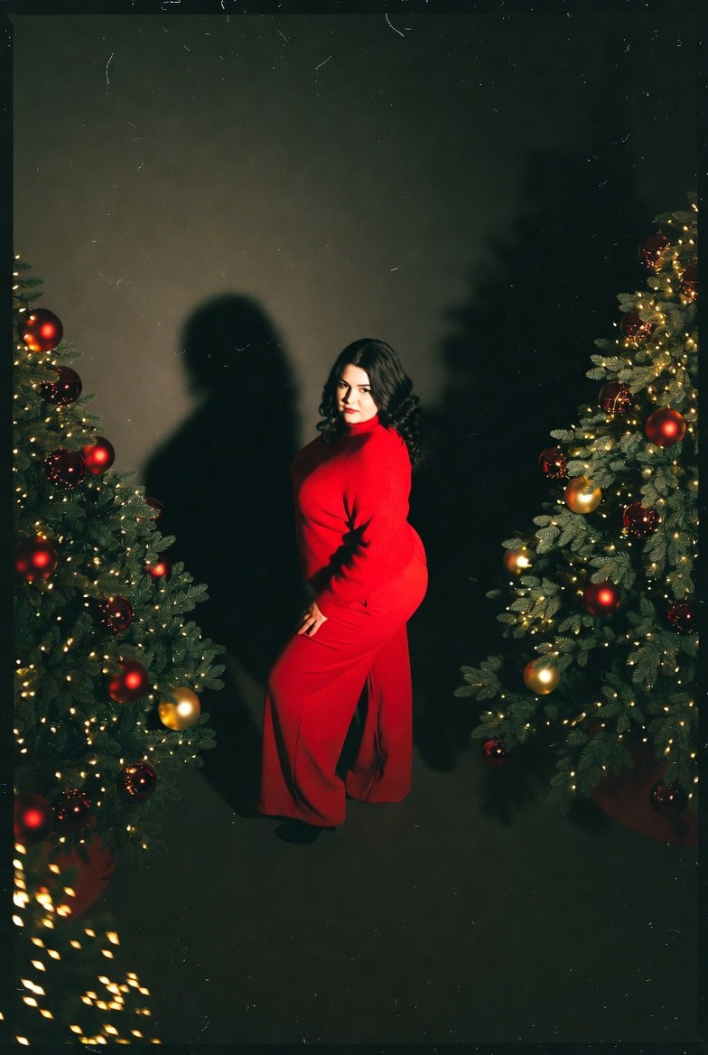 Плюс сайз в красном