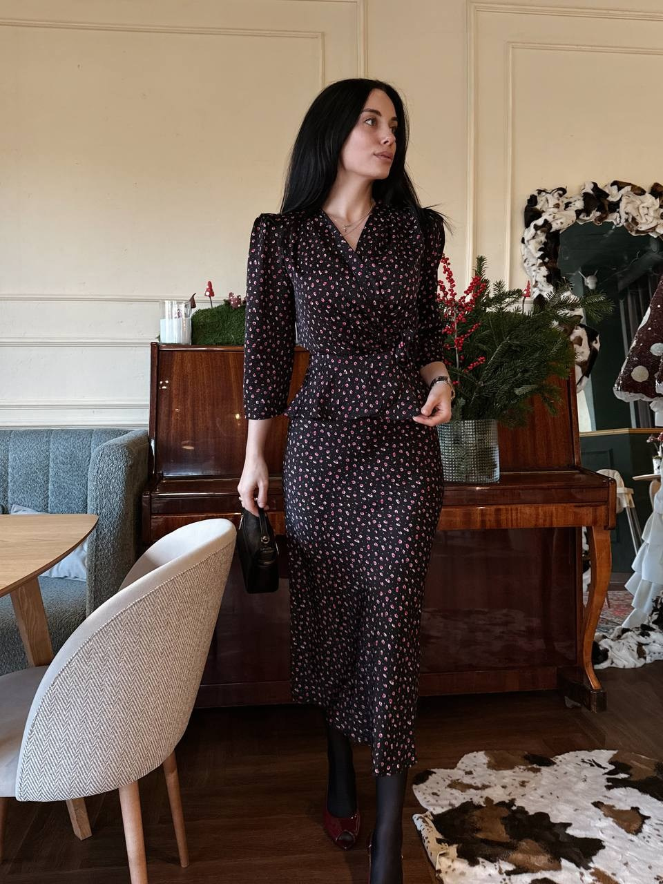 Елизавета К Размер S-М, Рост 169, Парраметры 89/71/100. LUNAPRO Дом стильных, сборных и индивидуальных съемок для брендов