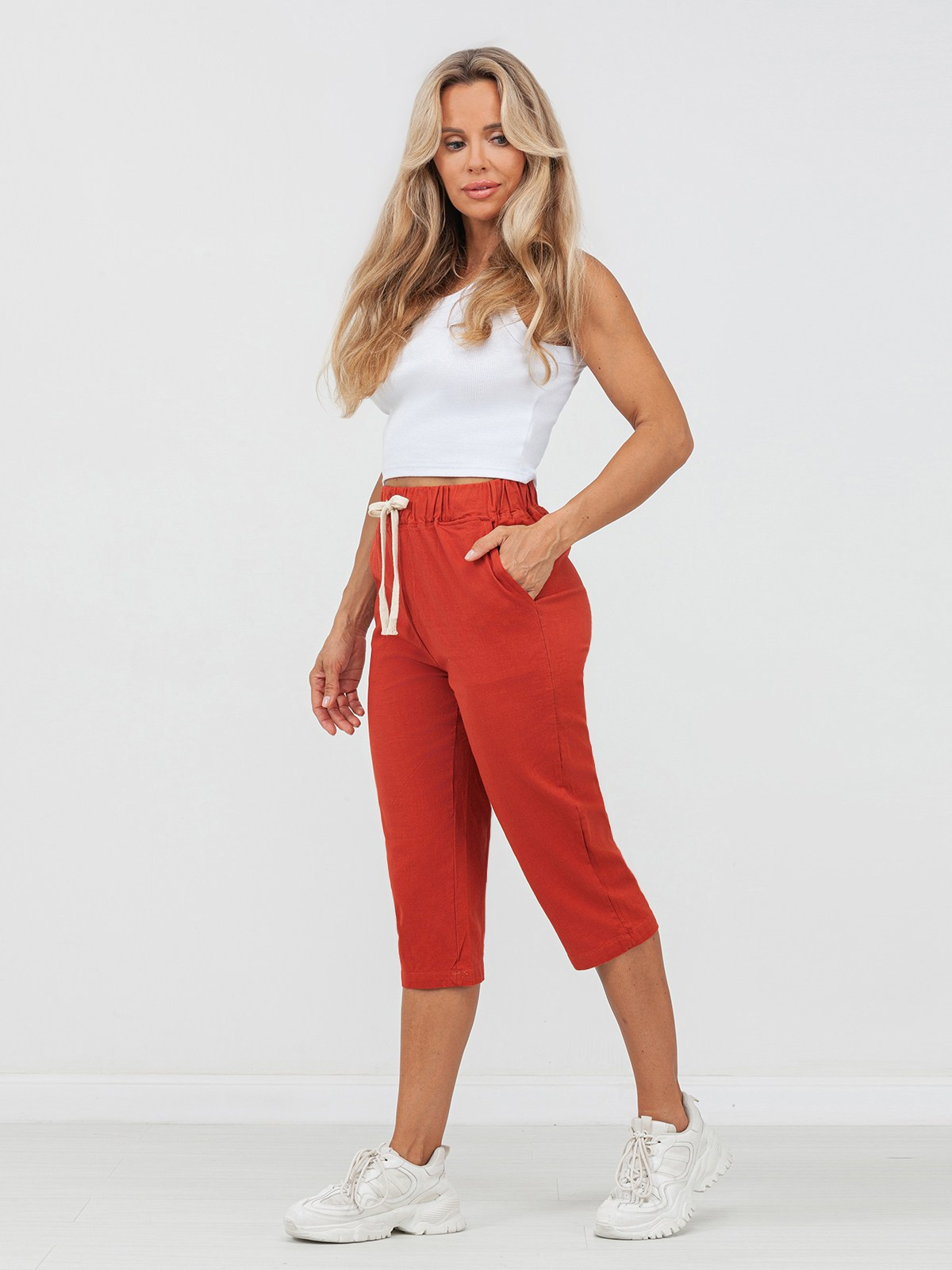 Женские брюки, джинсы. Сборные фотосъёмки в Москве. фотосессии одежды.фотограф