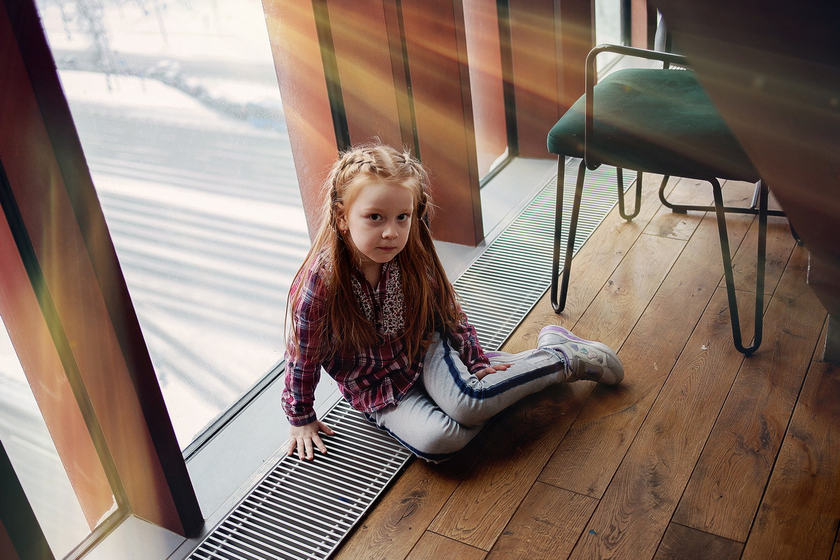 Фотосессия сестричек в ТЦ. Детский и семейный фотограф в Москве Левандовская Анастасия