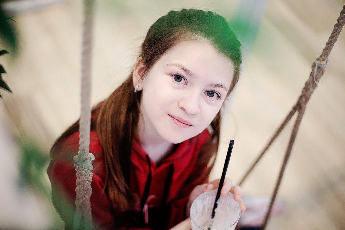 Фотосессия сестричек в ТЦ. Детский и семейный фотограф в Москве Левандовская Анастасия