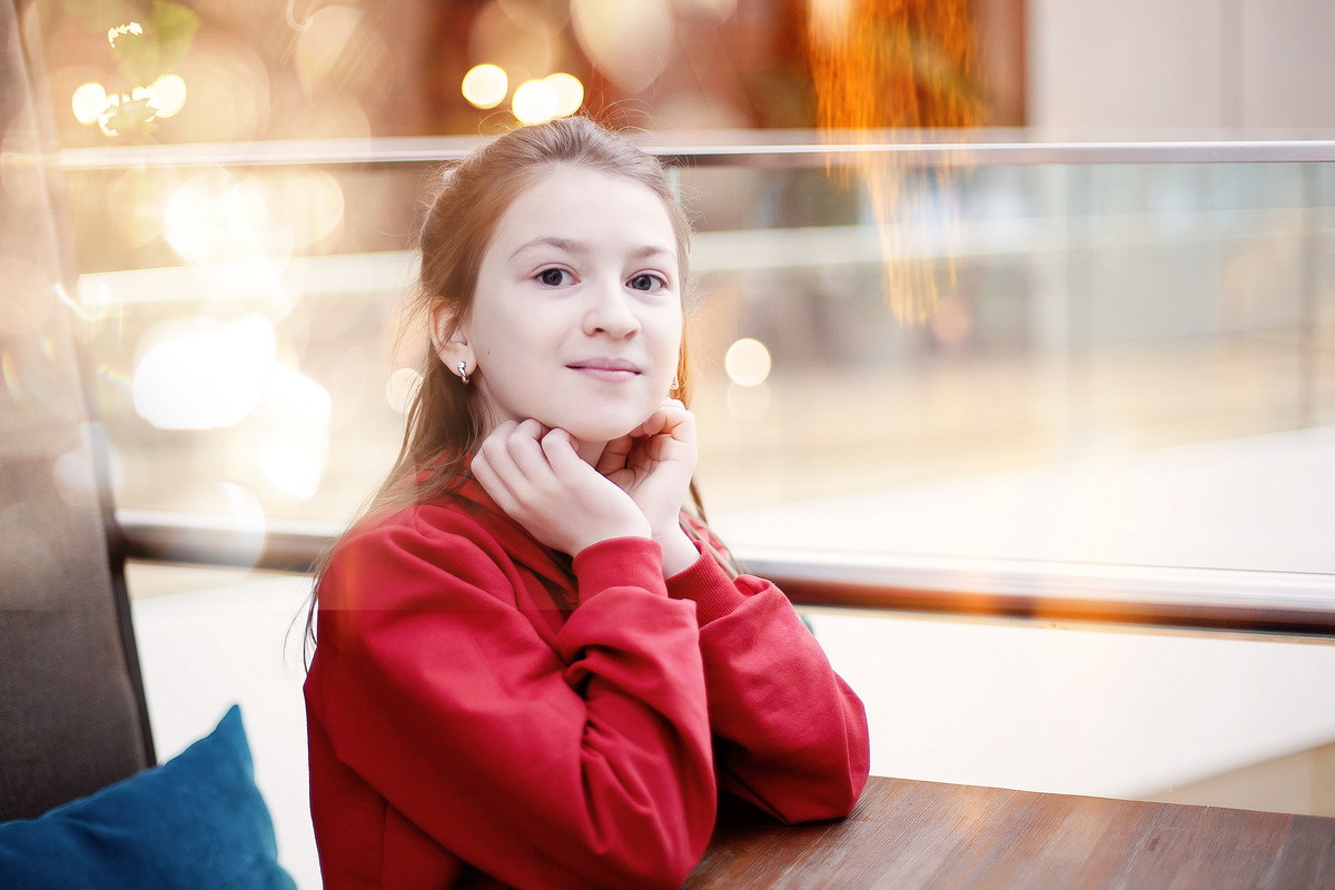 Фотосессия сестричек в ТЦ. Детский и семейный фотограф в Москве Левандовская Анастасия