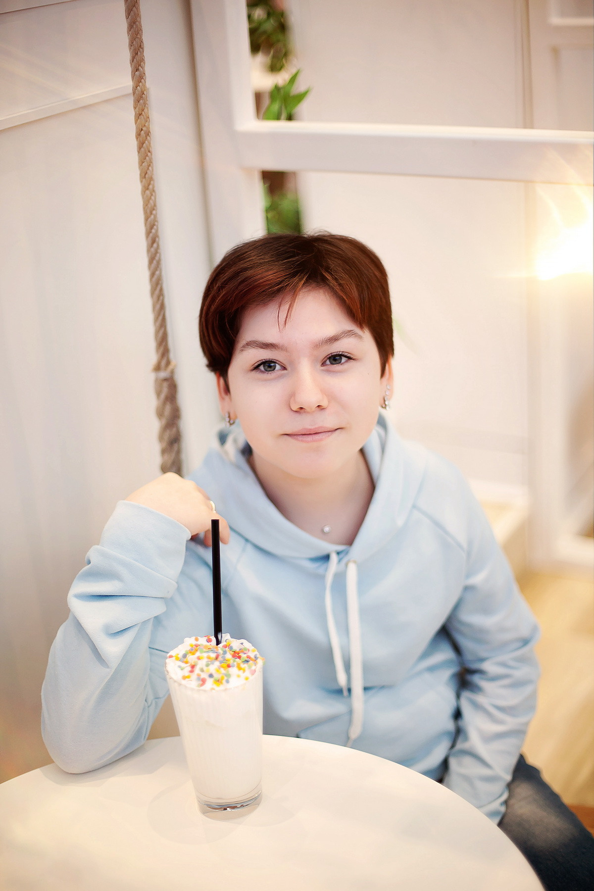 Фотосессия сестричек в ТЦ. Детский и семейный фотограф в Москве Левандовская Анастасия