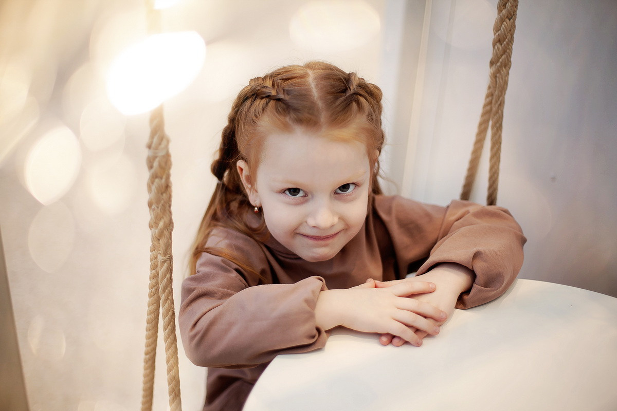 Фотосессия сестричек в ТЦ. Детский и семейный фотограф в Москве Левандовская Анастасия