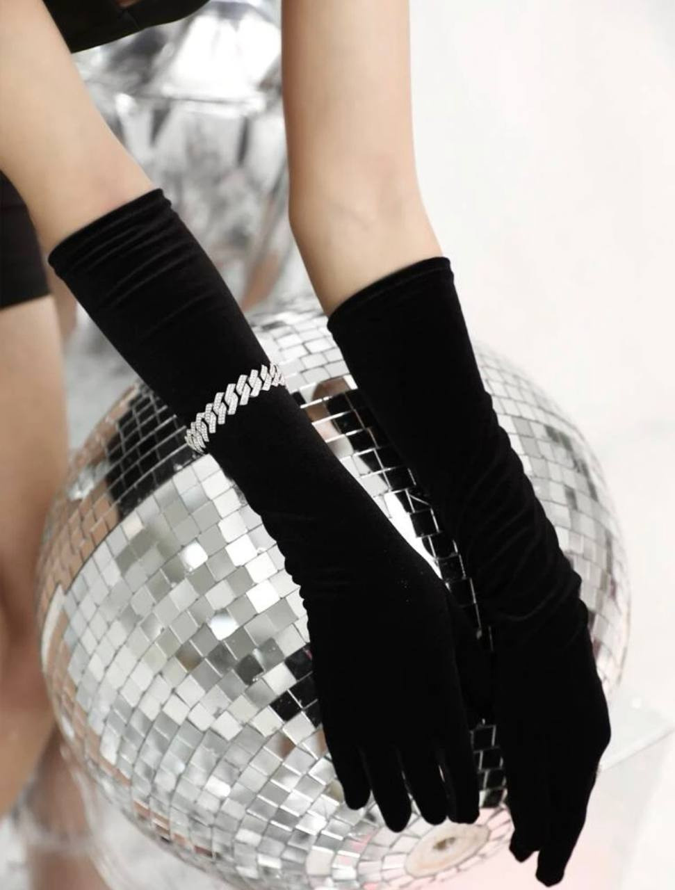 Перчатки из плотного трикотажа