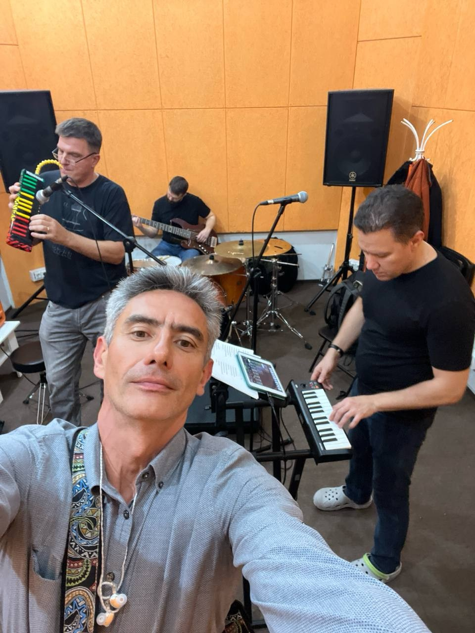 Фото. Московская кавер-группа BankBand