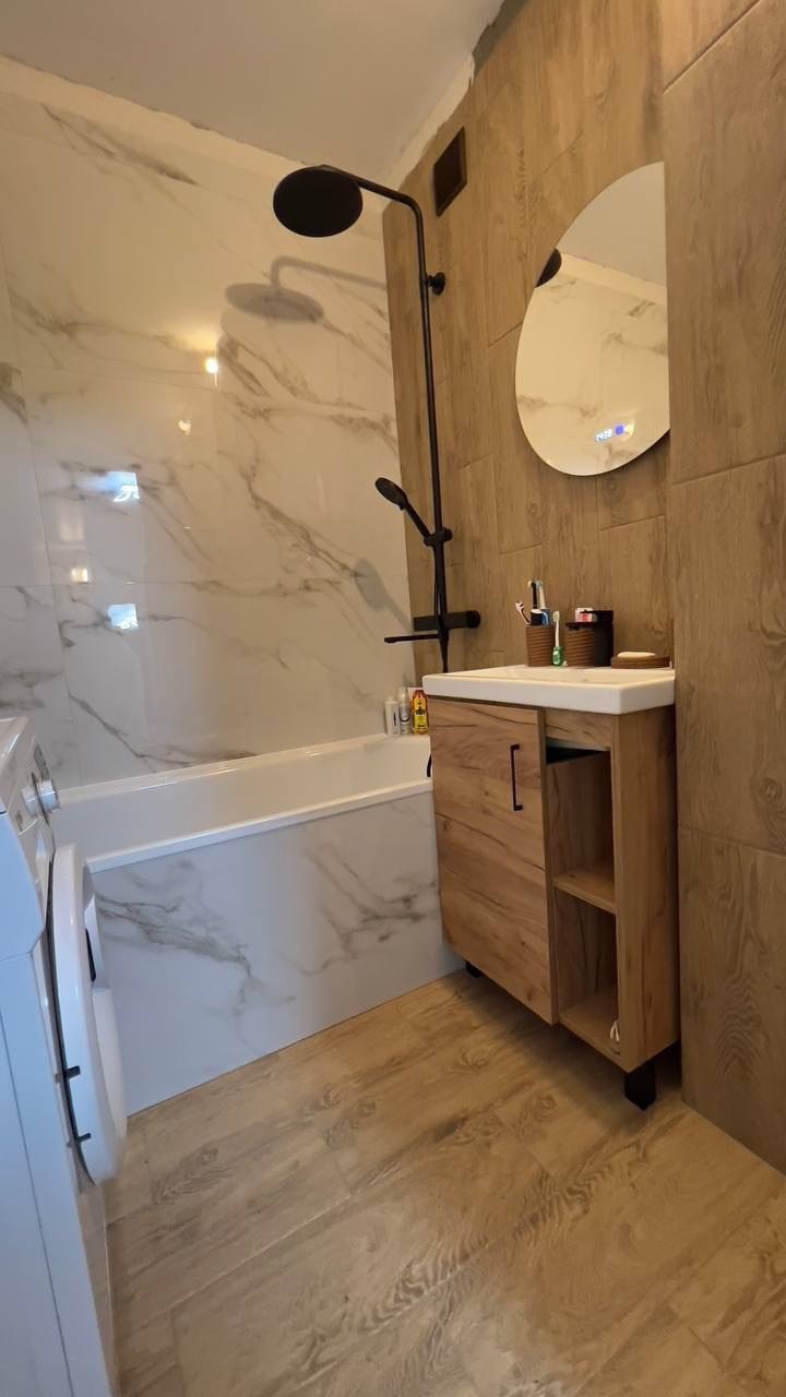 Ванная комната (ул. Ильгама Шакирова д. 15/6). Ремонт санузла, туалета, ванной под ключ в Казани. Укладка плитки