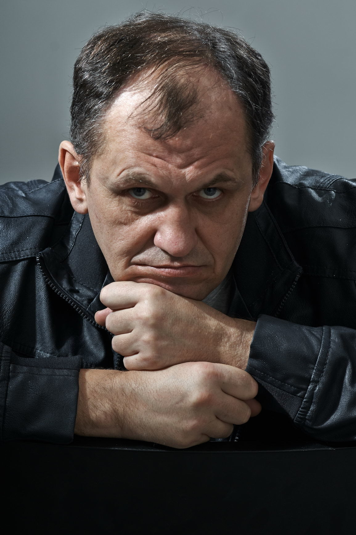 Мужской портрет. Предметный фотограф Санкт-Петербург