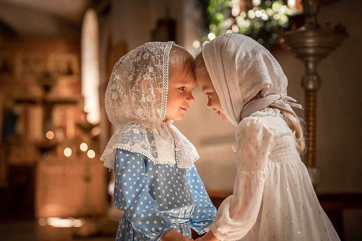 Профессиональная фото и видеосъёмка таинств крещения и венчания, профессиональный фотограф на  крещение венчание