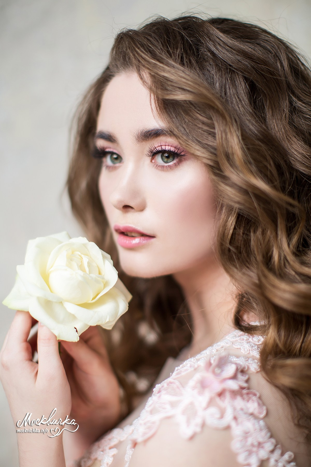 Свадебные образы. Прически и макияж на свадьбу, фотосессию, корпоратив от стилиста Кандаловой Елены в Москве, Домодедово