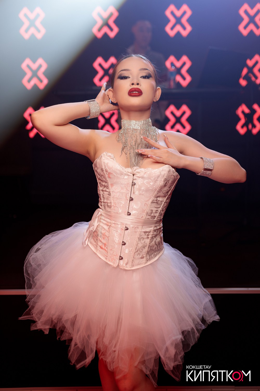 NE BRUKLIN. КИПЯТКОМ КОКШЕТАУ