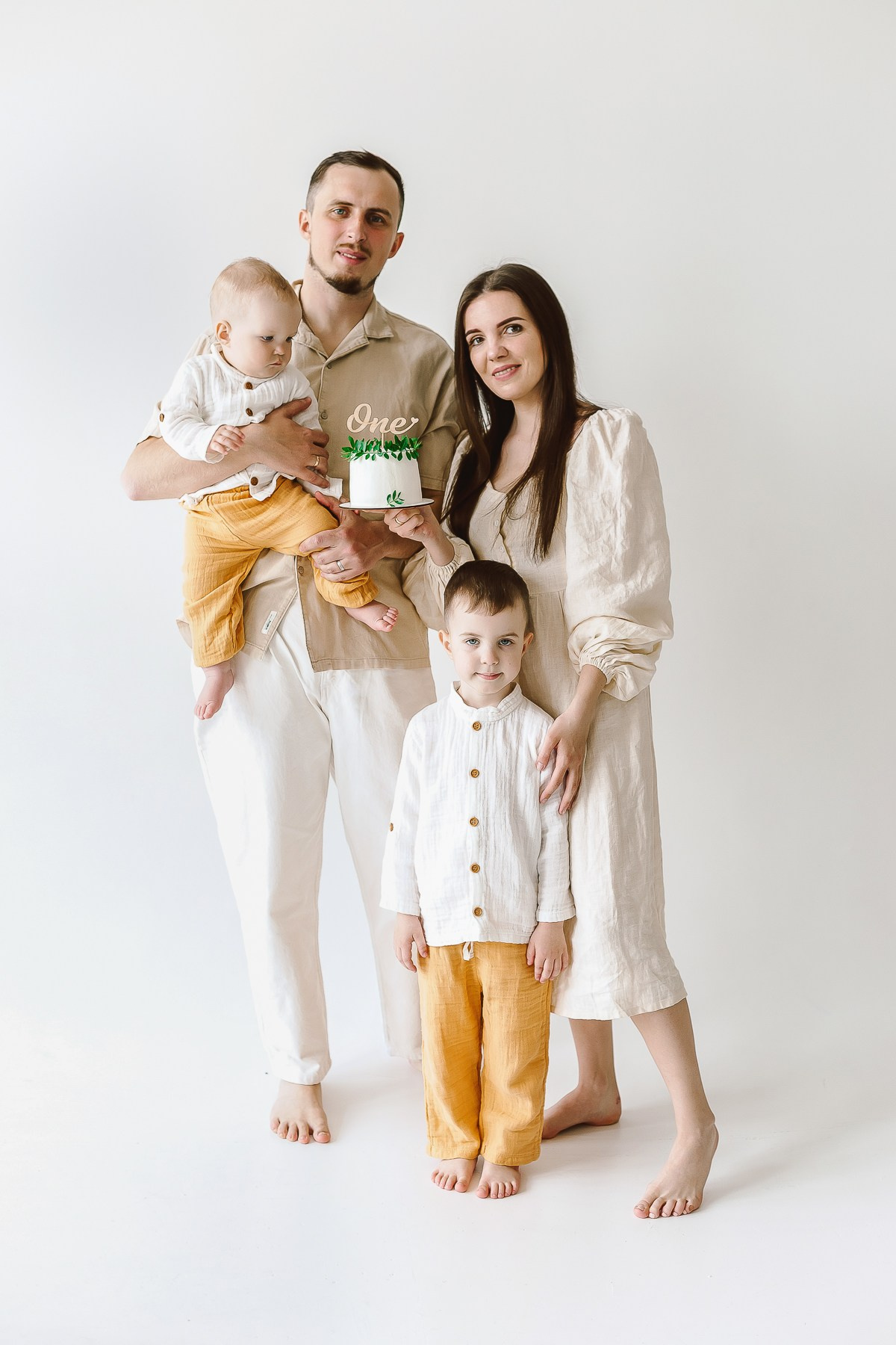 Семья, студия. Портретный и семейный фотограф в Минске