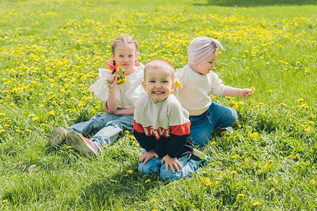 Семейная фотосессия в яблонях. Сакура Казань