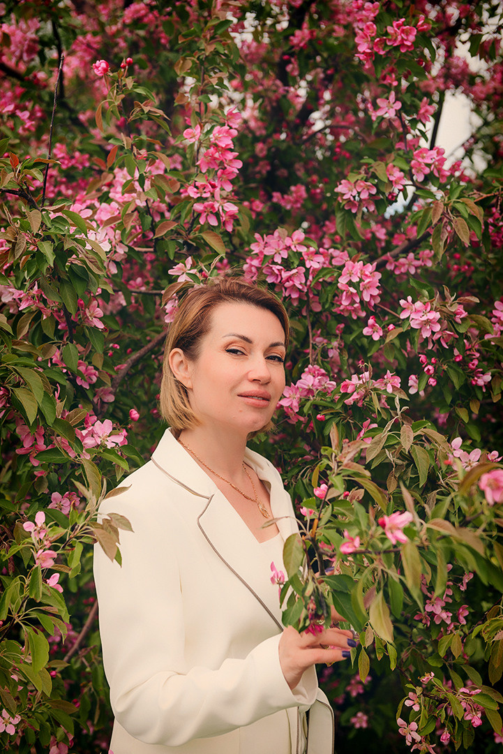 Семейная фотосессия в яблонях. Сакура Казань