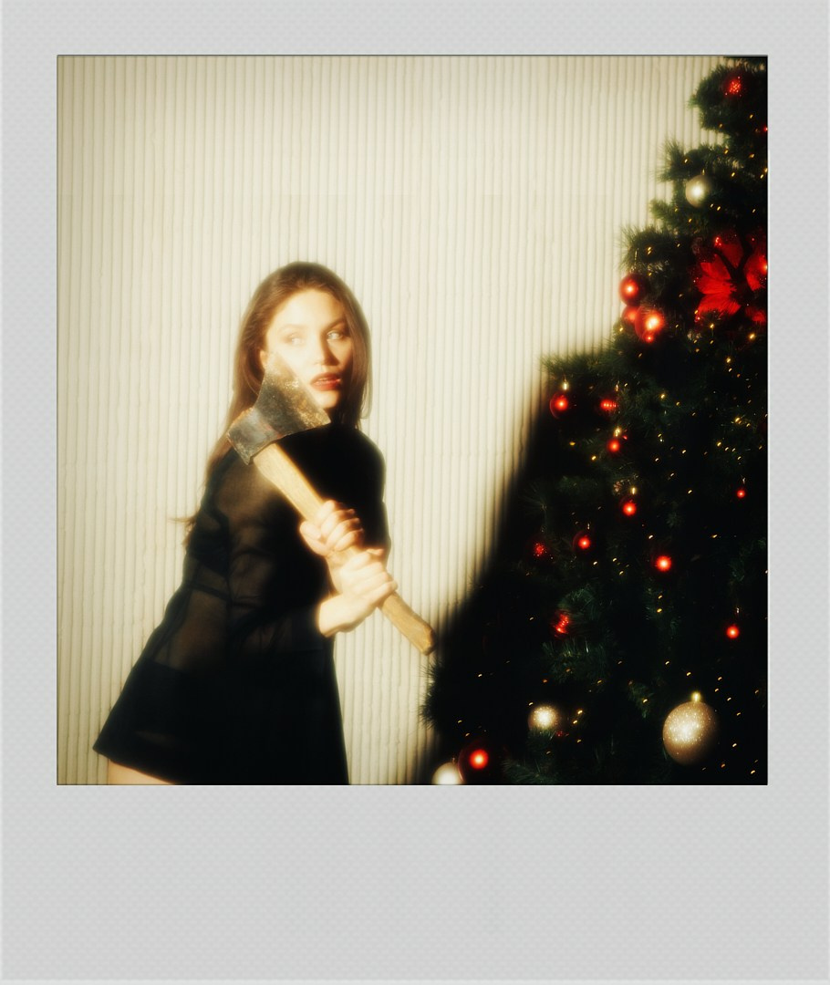 Merry Kiss my Axe. Fashion Photographer Oxana Chernomorets
