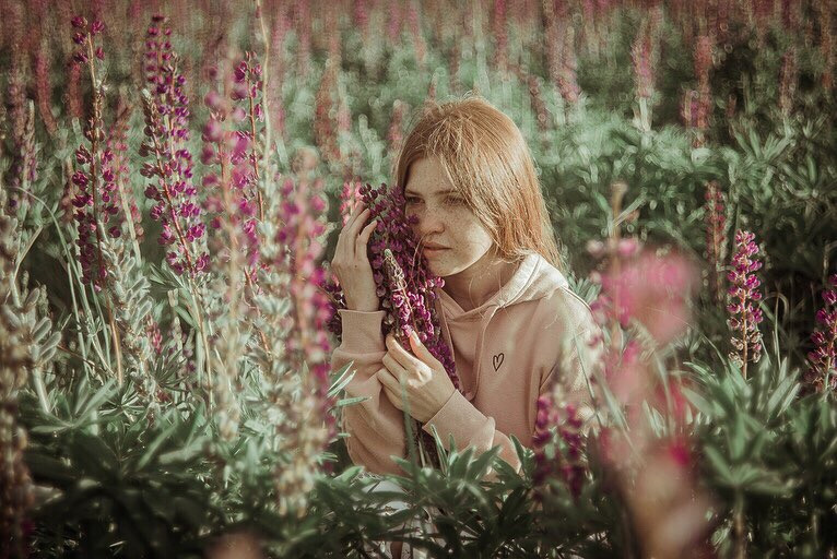 Татьяна в люпинах