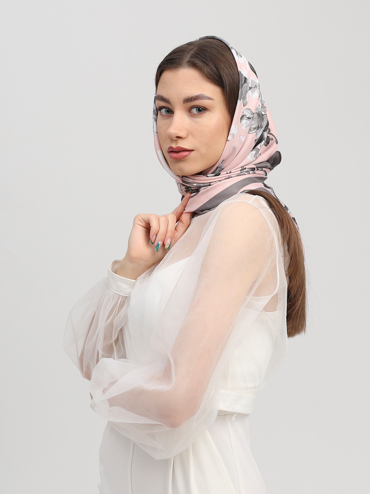 Фотосъемки с участием моделей для маркетплейсов и каталогов. Фотограф СПб Юлия Ерошевская, предметный фотограф