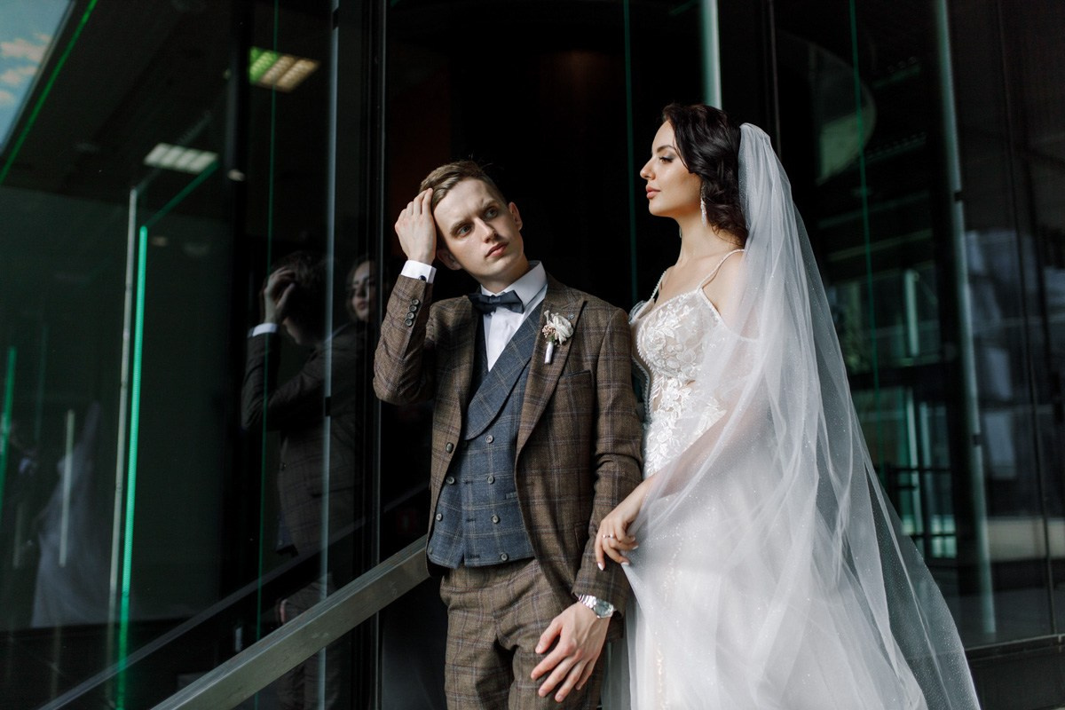 Свадебная фотосессия на Невском. Свадебный фотограф СПБ