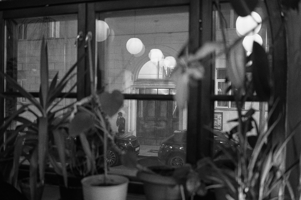 Поющие Камни в MMOMA Cafe. Иван Кобяков