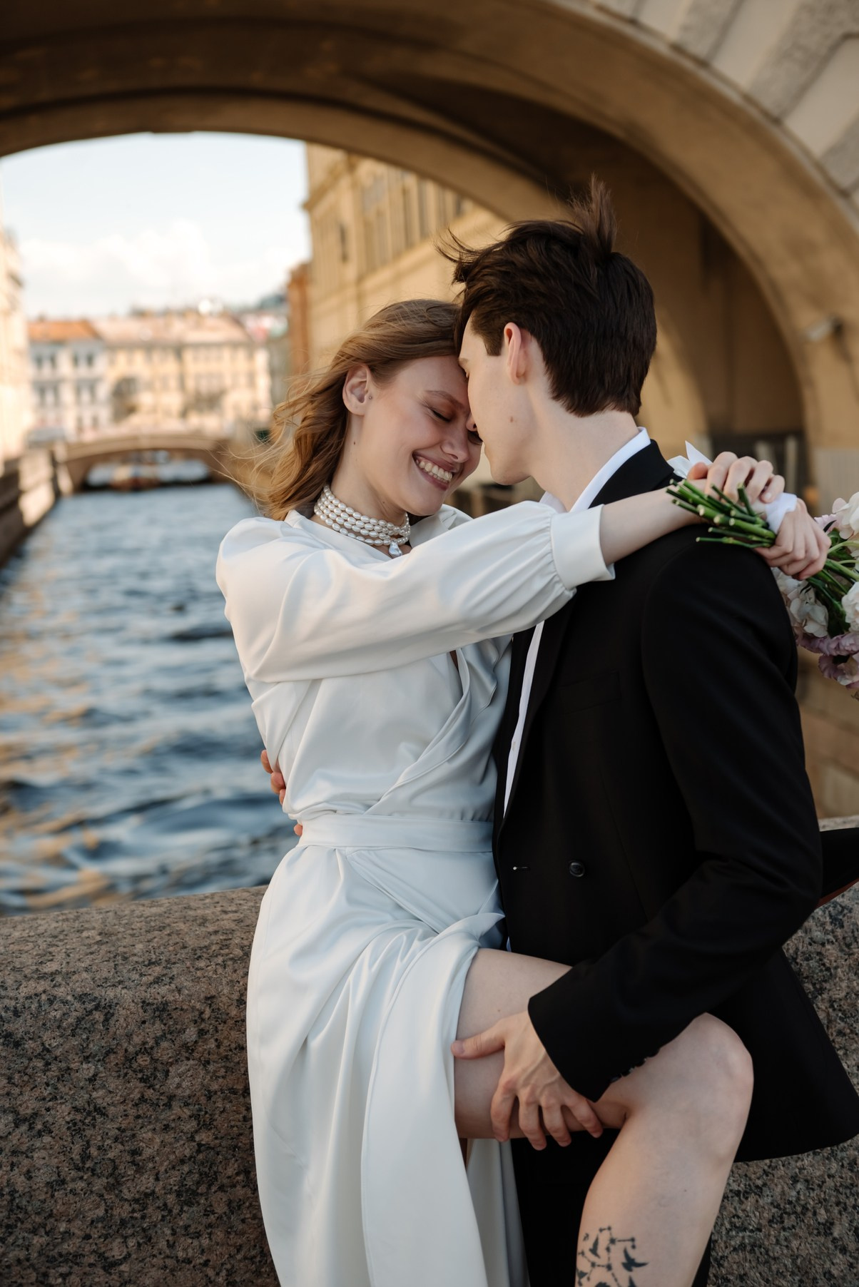 Прогулка у Эрмитажа. Свадебный и сеейный фотограф в Санкт-Петербурге Елена Худякова