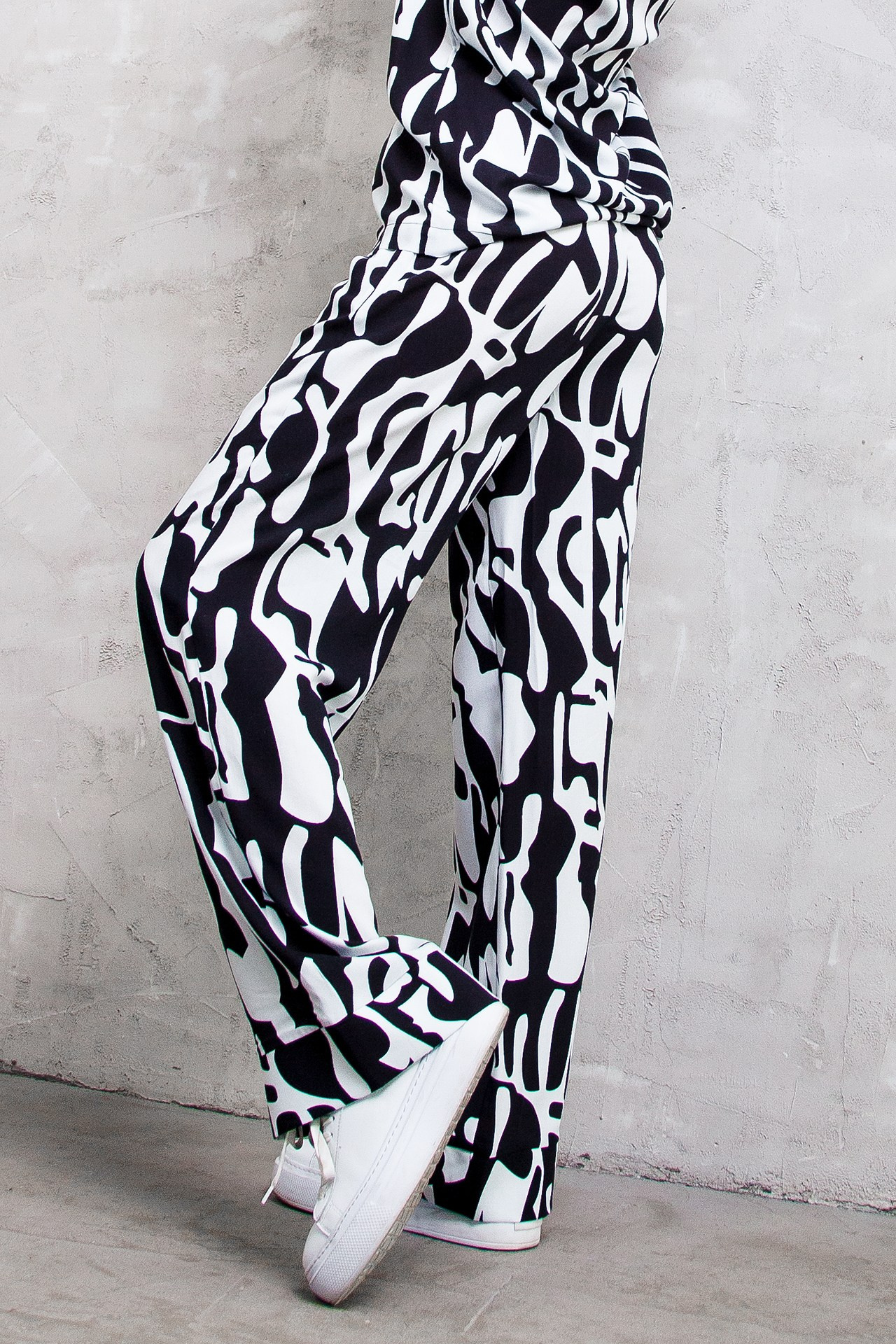 Реклама женской одежды. Натан Супервайзер по Продакшену