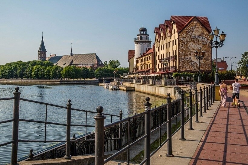  Прогуливаясь по набережной реки Преголи, легко представить, как здесь когда-то кипела купеческая жизнь