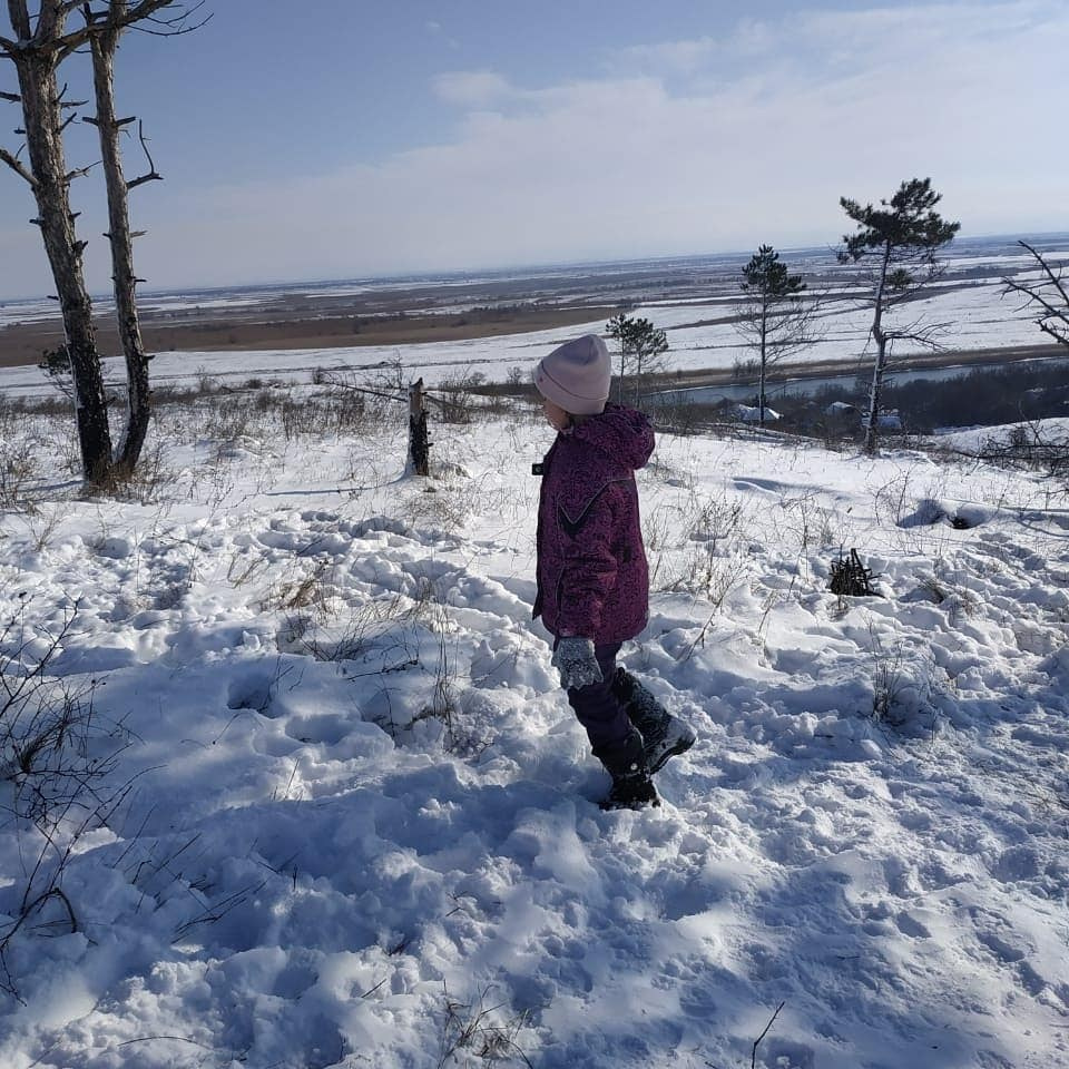 А мы радуемся снегу вместе! ❄️✨